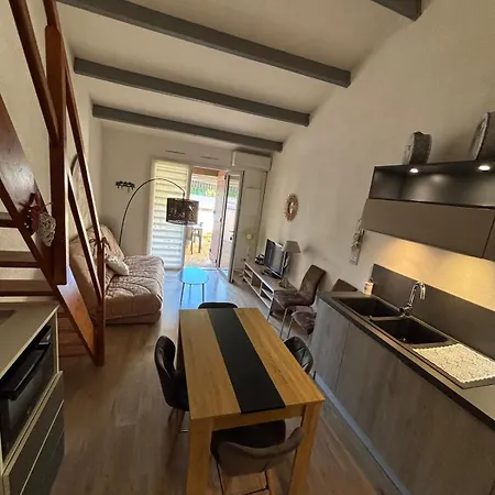 Charmante Maison 2 Et Jardin Holiday home *